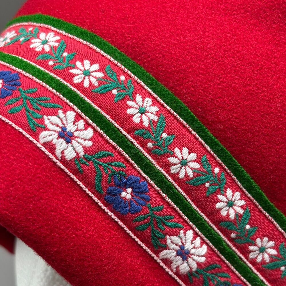 Vintage Scandinavian Folk Hat Red Wool Bonnet Floral Trim Lining Ladies Cap - Picture 6 of 8